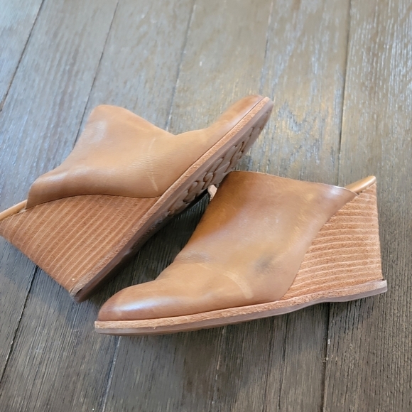 KORK-EASE Women's Challis II Leather or Suede Heeled Mule 10 - Picture 2 of 8